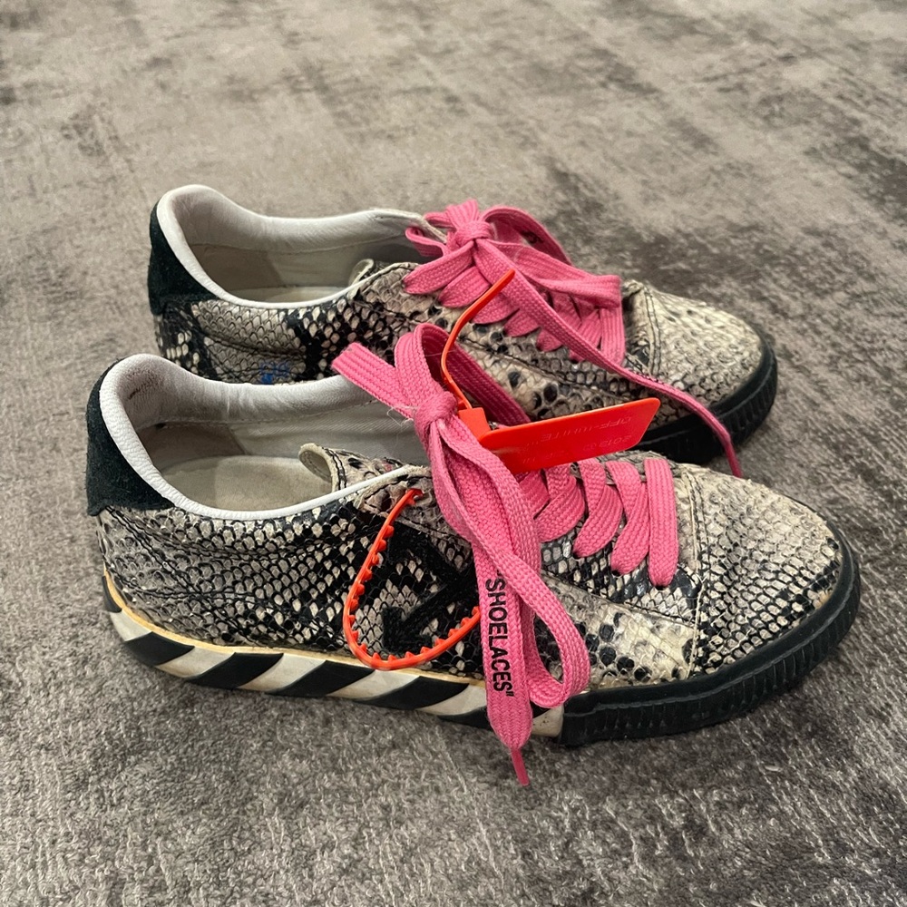 Off-White Shoes Women’s Sneakers